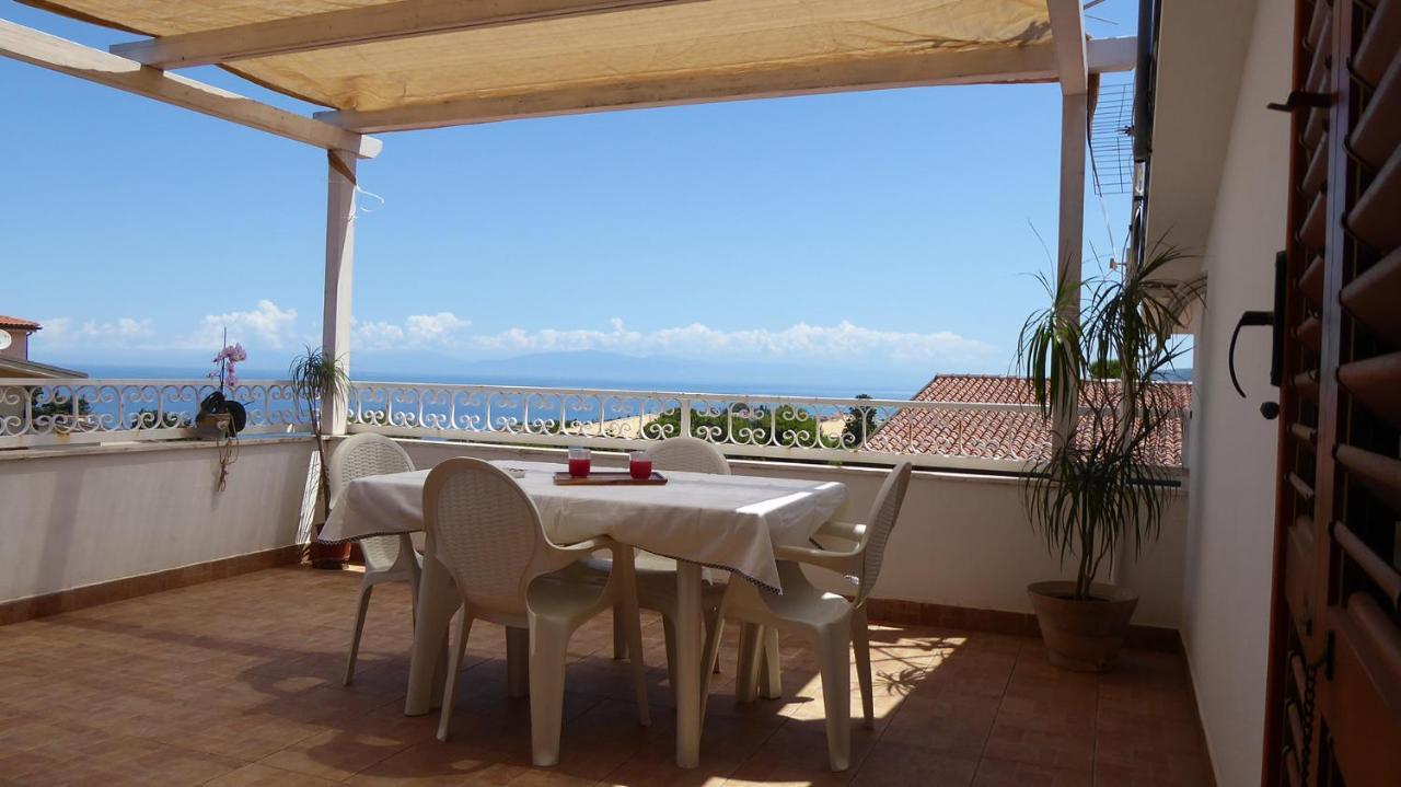 Appartamento Panoramico Santa Domenica 圣多米尼卡 外观 照片