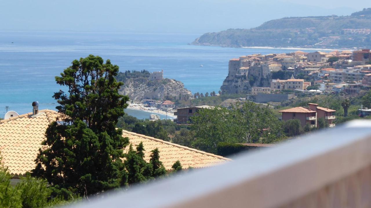 Appartamento Panoramico Santa Domenica 圣多米尼卡 外观 照片