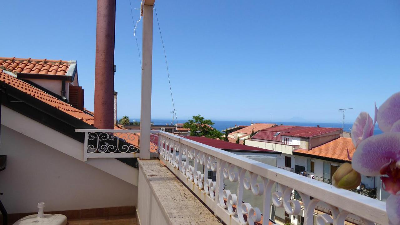 Appartamento Panoramico Santa Domenica 圣多米尼卡 外观 照片