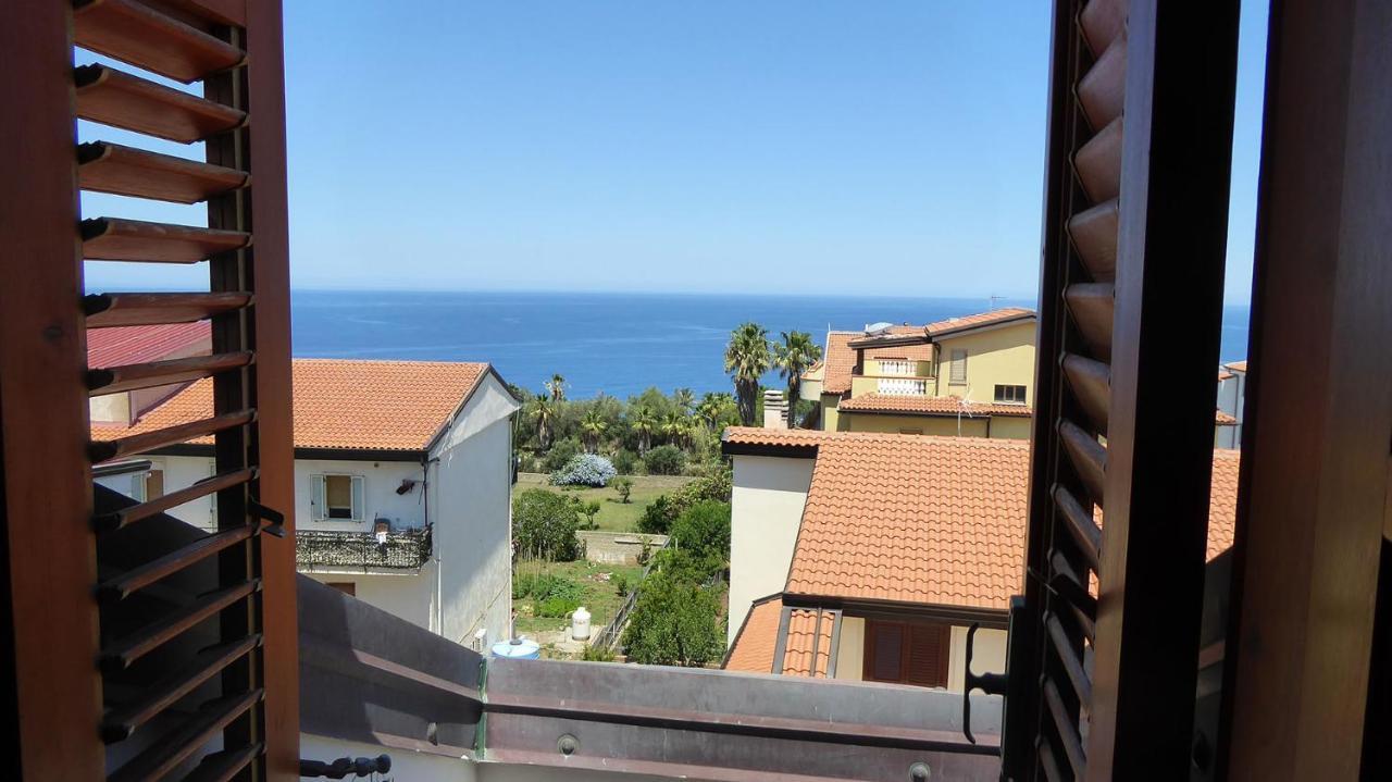 Appartamento Panoramico Santa Domenica 圣多米尼卡 外观 照片